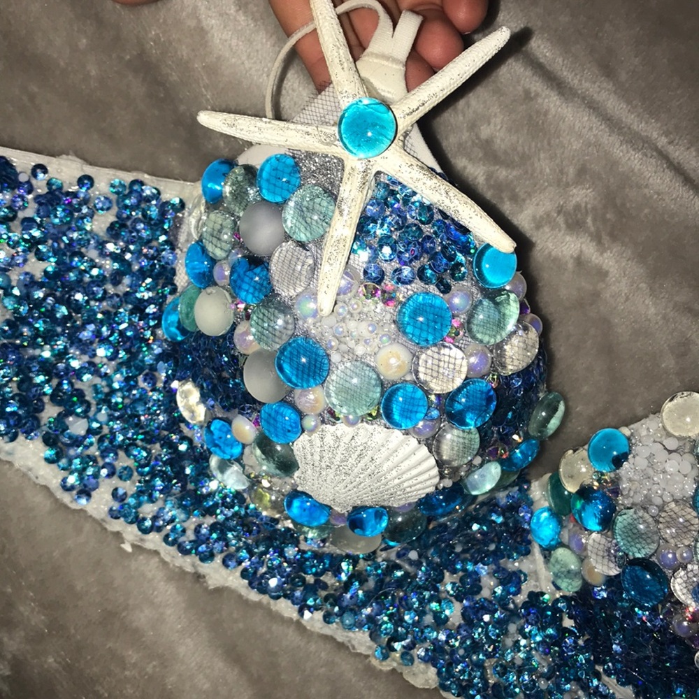 Mermaid bra - Picture 3 of 3